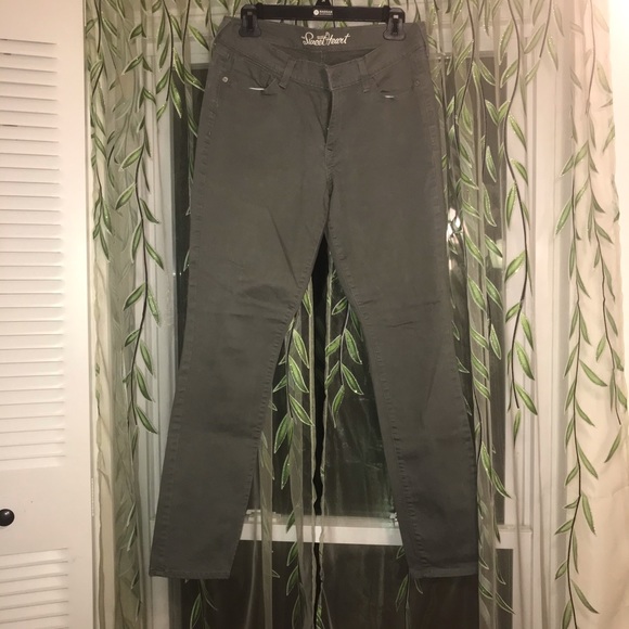 3 pairs of pants- Size 10 - Picture 4 of 8